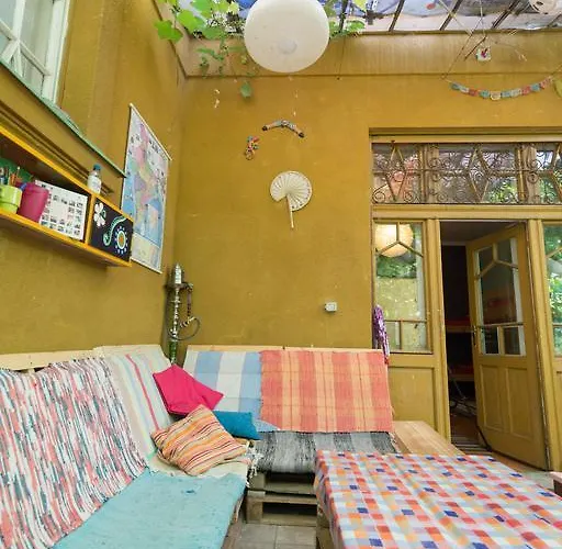 Costel تيميشورا