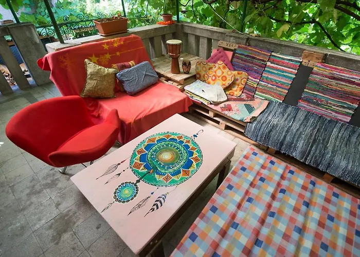 Costel بيت شباب