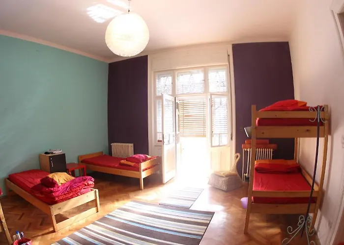 Costel تيميشورا